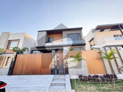 500 Square Yard villa available for sale