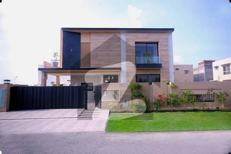 1 KANAL ELEGANT AND FULLY MAINTAINED SUPER HOT LOCATED BUNGALOW IS AVAILABLE IN THE BEST BLOCK OF DHA PHASE 3 LAHORE.