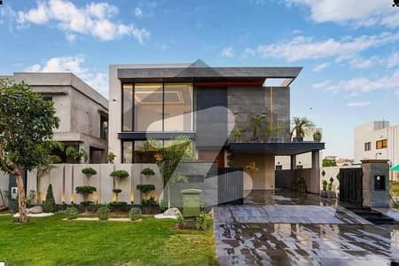 1 KANAL ELEGANT AND FULLY MAINTAINED SUPER HOT LOCATED BUNGALOW IS AVAILABLE IN THE BEST BLOCK OF DHA PHASE 4 LAHORE.
