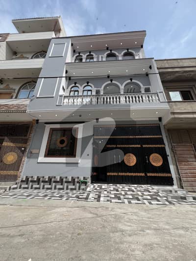 5 marla brand new house on 40 feet road for sale