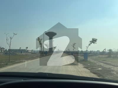 10 marla plot for sale plot no 211 M3 ext 1