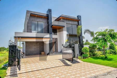 1 KANAL ELEGANT AND FULLY MAINTAINED SUPER HOT LOCATED BUNGALOW IS AVAILABLE IN THE BEST BLOCK OF DHA PHASE 3 LAHORE.