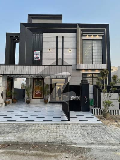 12 Marla Brand New House For Rent in Media Town