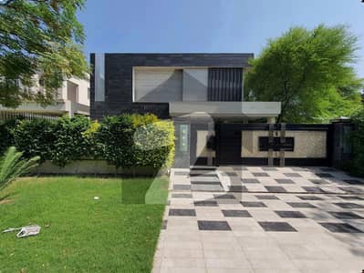 1 KANAL ELEGANT AND FULLY MAINTAINED SUPER HOT LOCATED BUNGALOW IS AVAILABLE IN THE BEST BLOCK OF DHA PHASE 7 LAHORE.