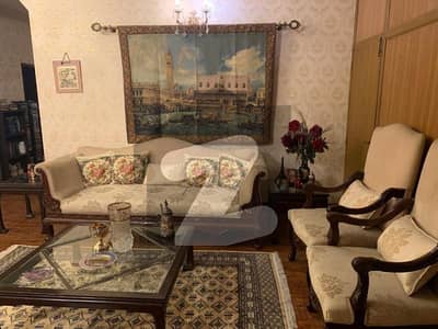 DHA PHASE 3 X BLOCK 1 KANAL FULL FURNIAHED LOWER PORTION UPER PORTIONS LOCK FOR RENT