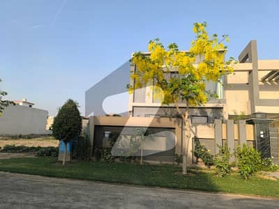 20-Marla Plot For Sale In Al Jalil Garden