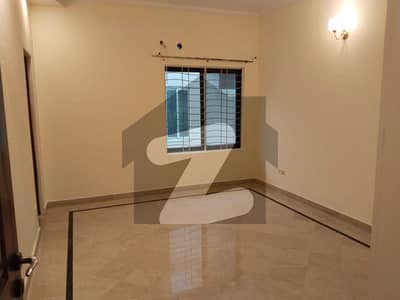 1 Kanal { Lower Lock } Upper Portion For Rent In DHA Phase 4