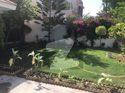 Most Spacious 666 square yards house for rent at bukhari street, with the planning of 5 Huge Sized Bedroom with Basement