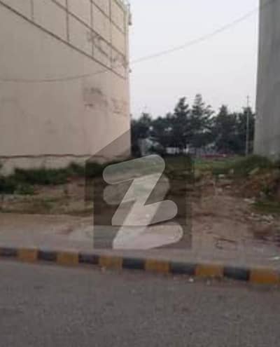 5.5 Marla Plot For Sale In Eden Residencia College Road