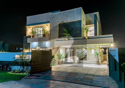 15-KV Solar 12-Marla Corner Luxury House For Sale Near CLub & Park Commercial