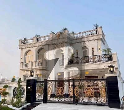 ڈی ایچ اے فیز 7 ڈیفنس (ڈی ایچ اے),لاہور میں 5 کمروں کا 1 کنال مکان 11.0 کروڑ میں برائے فروخت۔