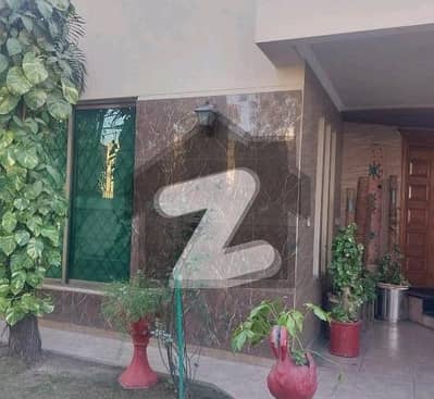 BRAND NEW 1-KANAL ELEGANT AND SUPER HOT LOCATED BUNGALOW IS AVAILABLE IN THE BEST BLOCK OF DHA LAHORE.