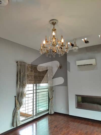 1 KANAL BEAUTIFUL FULL HOUSE WITH 20KWA SOLAR AVAILABLE FOR RENT NEAR TO SHEEBA PARK AND MARKET