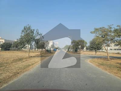 Near McDonald'S 256 Y Prime Location Plot Available In A Secure And Well-Developed Area. Ideal For Investment Or Building Your Dream Home With All Basic Utilities Nearby.