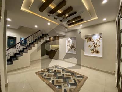 Stylish & Luxury 7 Marla Designer House Available for Rent