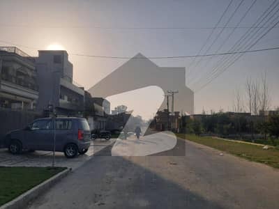 چنار باغ لاہور میں 1 کنال رہائشی پلاٹ 1.12 کروڑ میں برائے فروخت۔