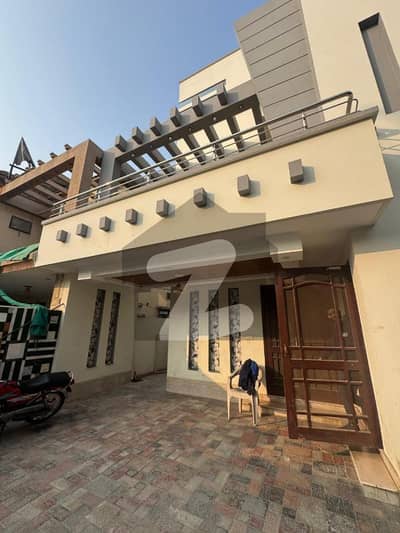 10 Marla Used House For Sale In janiper Block Bahria Town Lahore