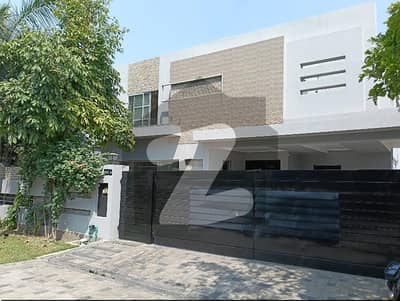 1 Kanal Full House Available for Rent in DHA Phase 5