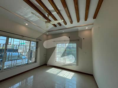 14 Marla Ground Portion On Rent In G-13/3