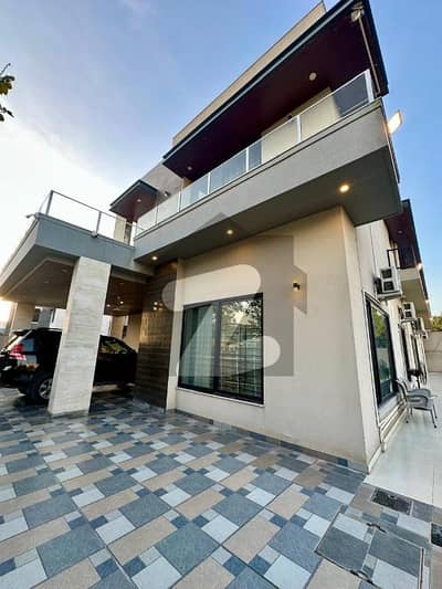 2kanal Most Lucrative Luxury House For Sake Sector E Near Central Park / Jackranda Ckub & Giga Mall