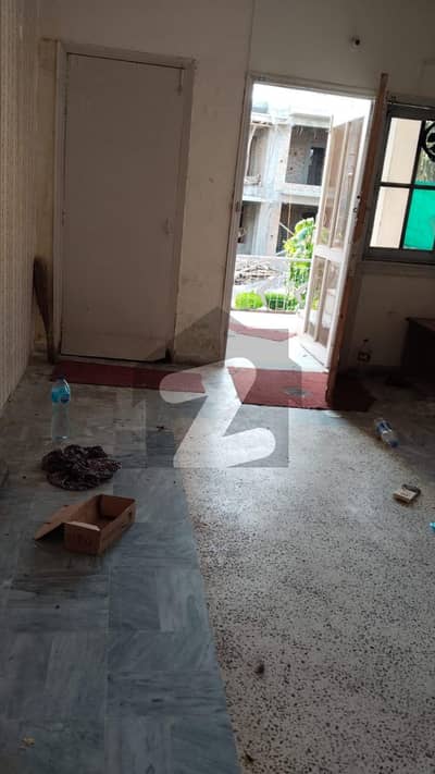 Upper Separate room with bath for rent male or female g-9/1