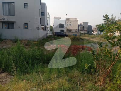 ڈی ایچ اے 9 ٹاؤن - بلاک ای ڈی ایچ اے 9 ٹاؤن,ڈی ایچ اے ڈیفینس,لاہور میں 5 مرلہ رہائشی پلاٹ 1.25 کروڑ میں برائے فروخت۔