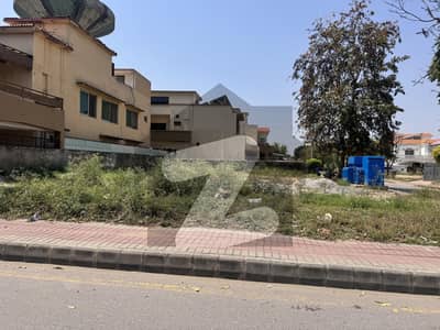 بحریہ ٹاؤن فیز 3 بحریہ ٹاؤن راولپنڈی,راولپنڈی میں 1 کنال رہائشی پلاٹ 5.9 کروڑ میں برائے فروخت۔