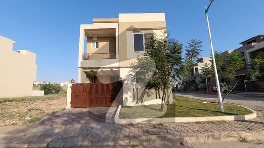 بحریہ ٹاؤن فیز 8 ۔ بلاک ایم بحریہ ٹاؤن فیز 8,بحریہ ٹاؤن راولپنڈی,راولپنڈی میں 3 کمروں کا 5 مرلہ مکان 2.3 کروڑ میں برائے فروخت۔