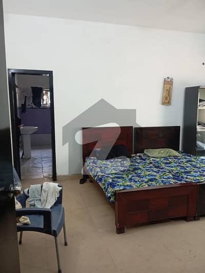 1 bed sami furnished In Dha Phase 1 Near Avenue Mall Farooq Hospital ideal location