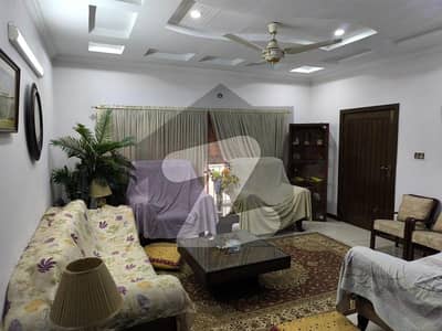 666 Square Yards Cda Transfer Livable House In F-8/1 On Top Location, Near F8 Markaz Near Mosque