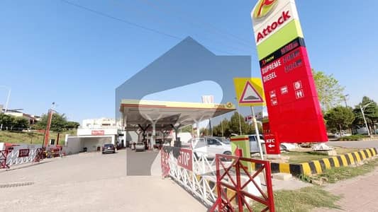 On Excellent Location 700 Square Feet Flat In Bahria Town Phase 8 - Rafi Block Best Option