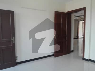 A Prime Location 5 Marla House In Gulraiz Housing Society Phase 2