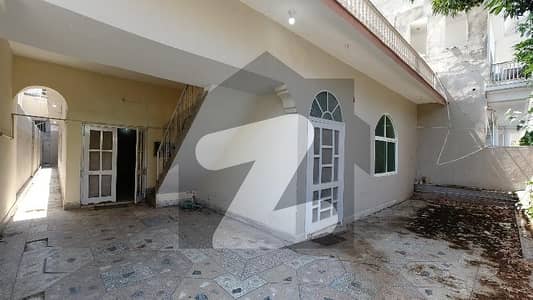 A Well Designed Prime Location House Is Up For sale In An Ideal Location In Gulzar-e-Quaid Housing Society