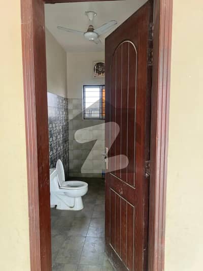 Premium 1 Kanal House Is Available For Sale In Lahore