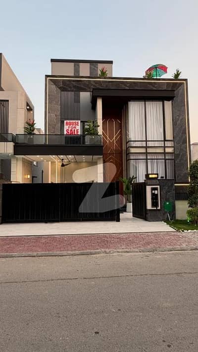 10 MARLA SEMI FURNISHED ULTRA MODREN HOUSE FOR SALE IN OVERSEAS B BAHRIA TOWN LAHORE