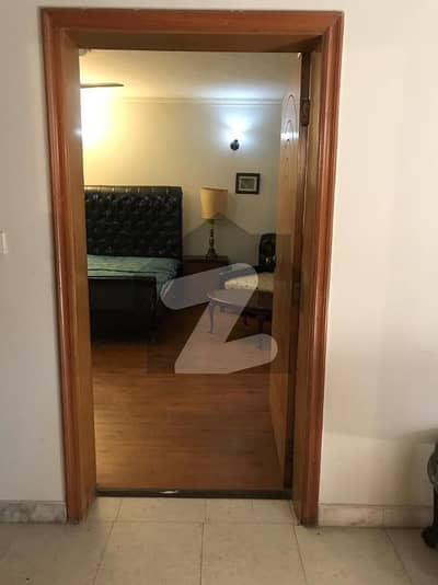 FULLY FURNISHED 01 BEDROOM WITH ATTACH BATH AVAILABLE FOR RENT ONLY FOR FEMALE
