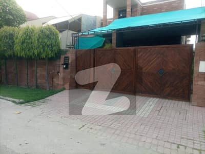 جوہر ٹاؤن فیز 2 - بلاک جی3 جوہر ٹاؤن فیز 2,جوہر ٹاؤن,لاہور میں 5 کمروں کا 1 کنال مکان 8.0 کروڑ میں برائے فروخت۔