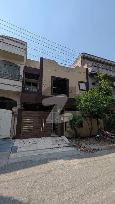 Best Opportunity - 5 Marla Luxury Renovated House For Sale In Reasonable Price.