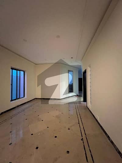 Luxury 1 Kanal House for Rent