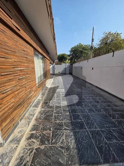 Fully Renovated House With Swimming Pool For Rent