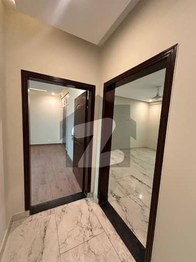 3 Bed Room Apartment Available For Sale in Askari 11 Lahore