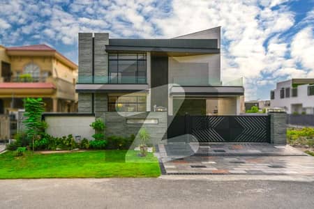 1 Kanal Modern Design House For Sale Good Location in Lake City Meadows