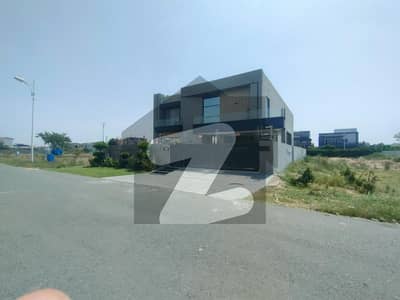 150' Road Back Facing Carrefour Street - Direct Approach Raya Fairways Near Park School - Developed by 2kanal Villas