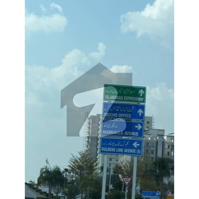 5 Kanal Developed Possession Farmhouse Plot Available For Sale On Main Road D Block, Gulberg Greens
