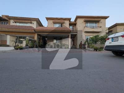 بحریہ ٹاؤن فیز 7 بحریہ ٹاؤن راولپنڈی,راولپنڈی میں 3 کمروں کا 1 کنال زیریں پورشن 1.8 لاکھ میں کرایہ پر دستیاب ہے۔