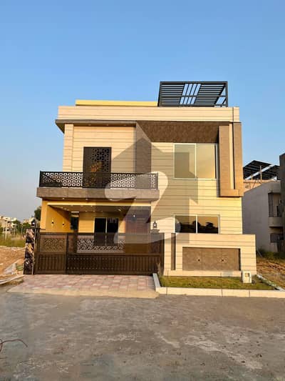 You Can Find A Gorgeous House For Sale In Gulberg Residencia - Block F