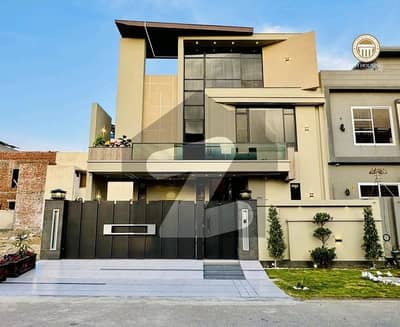 A Prime Location House Of 10 Marla In Rs. 46000000