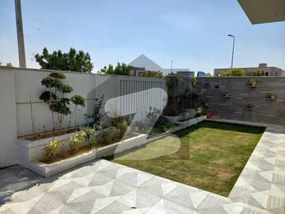 5 Bed Room Luxury Villa at Prime Location in Bahria Town Karachi, 2km from main gate, near commercial, gallery and IMTIAZ Mega Store
