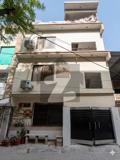 Modern G+3 House For Rent Perfect