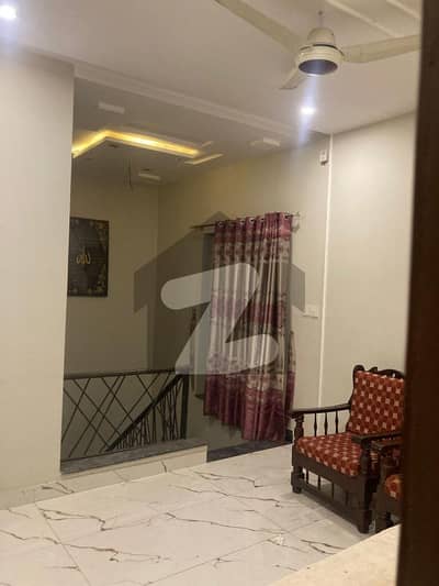 واپڈا ٹاؤن فیز 1 - بلاک ای واپڈا ٹاؤن فیز 1,واپڈا ٹاؤن,ملتان میں 2 کمروں کا 5 مرلہ بالائی پورشن 42.0 ہزار میں کرایہ پر دستیاب ہے۔